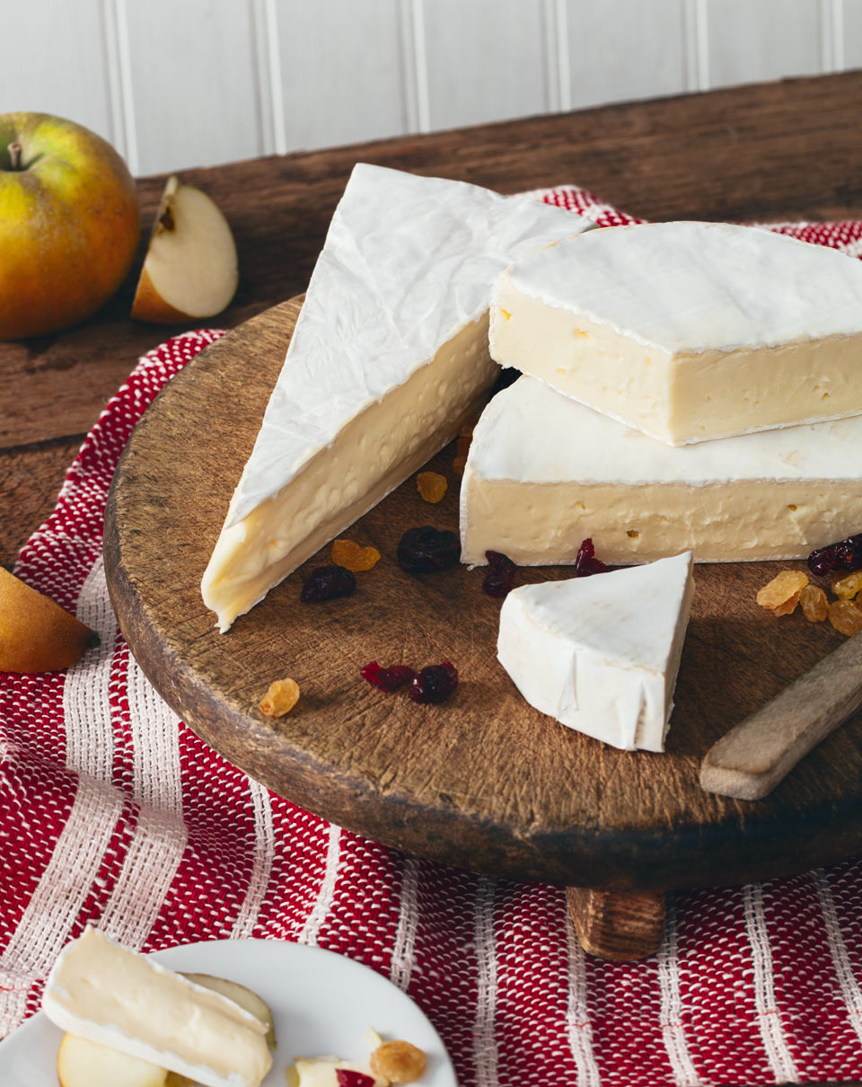 l-extra-double-cream-brie-cheesebar